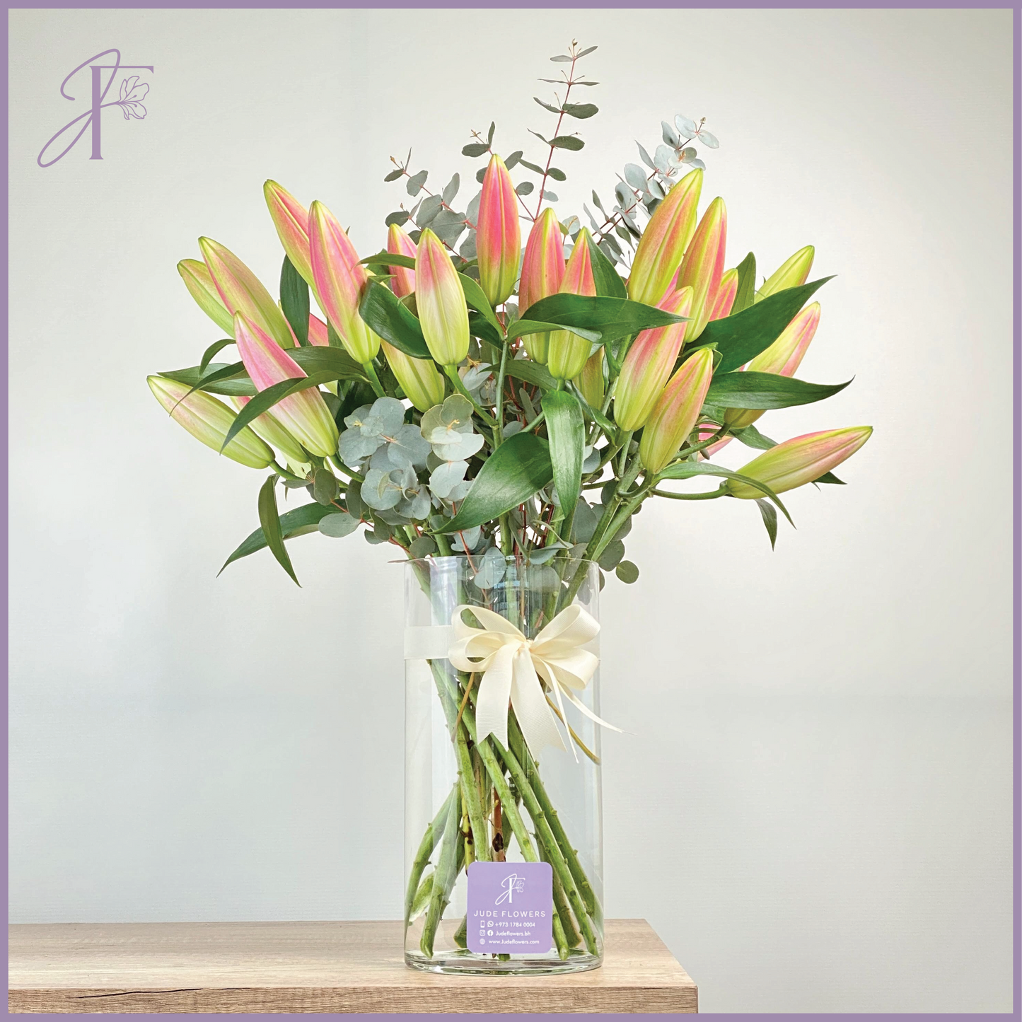 Lilly’s Symphony – flowers, delivered in Bahrain