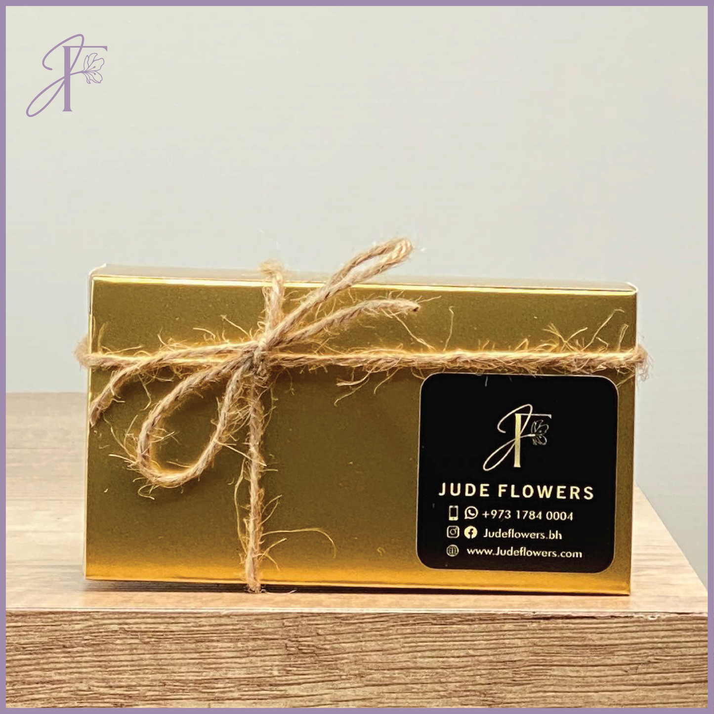 Gold Chocolate Gift Box – gift accessories, delivered in Bahrain