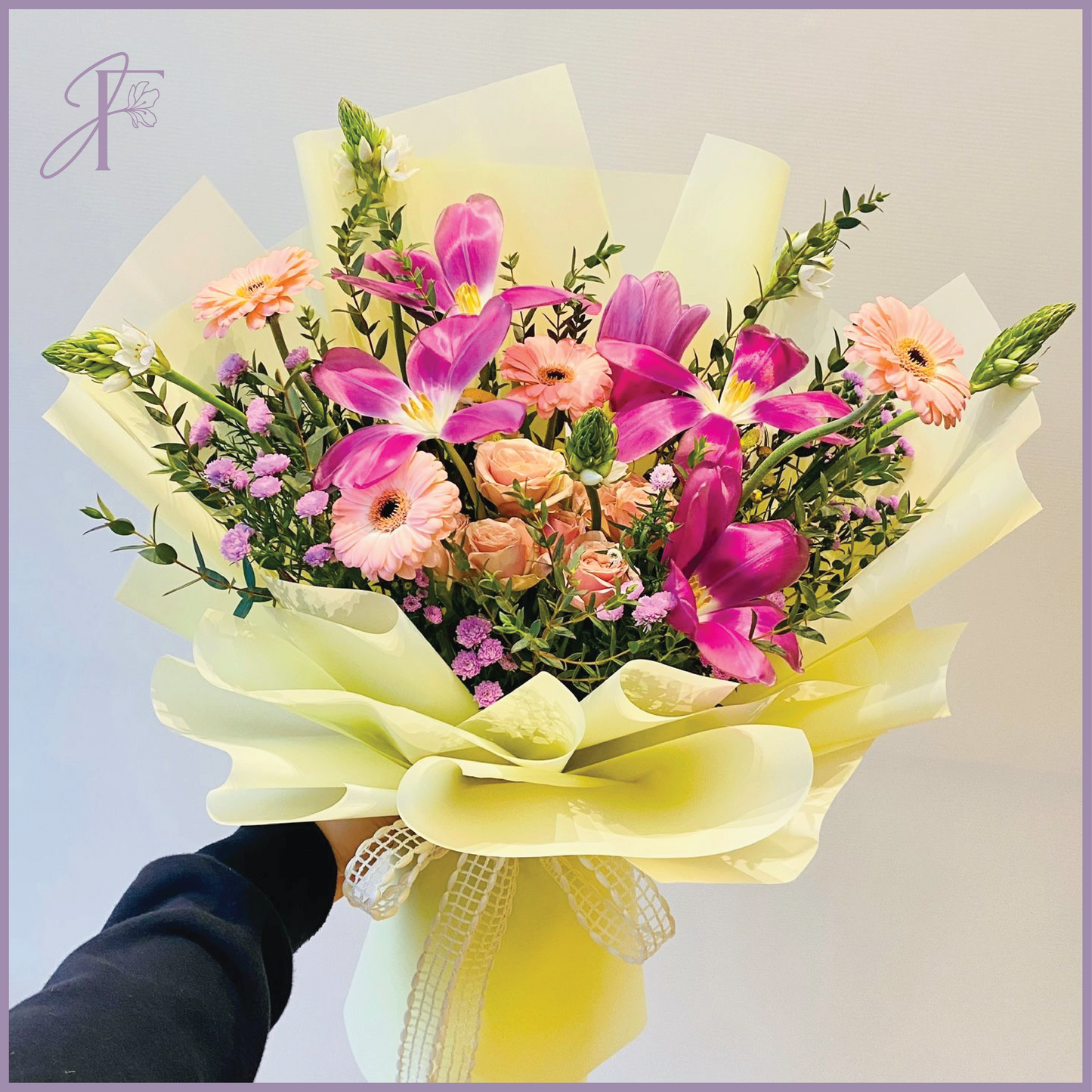 Blossoms of Bahrain - Luxury Flower Bouquet – flowers, delivered in Bahrain