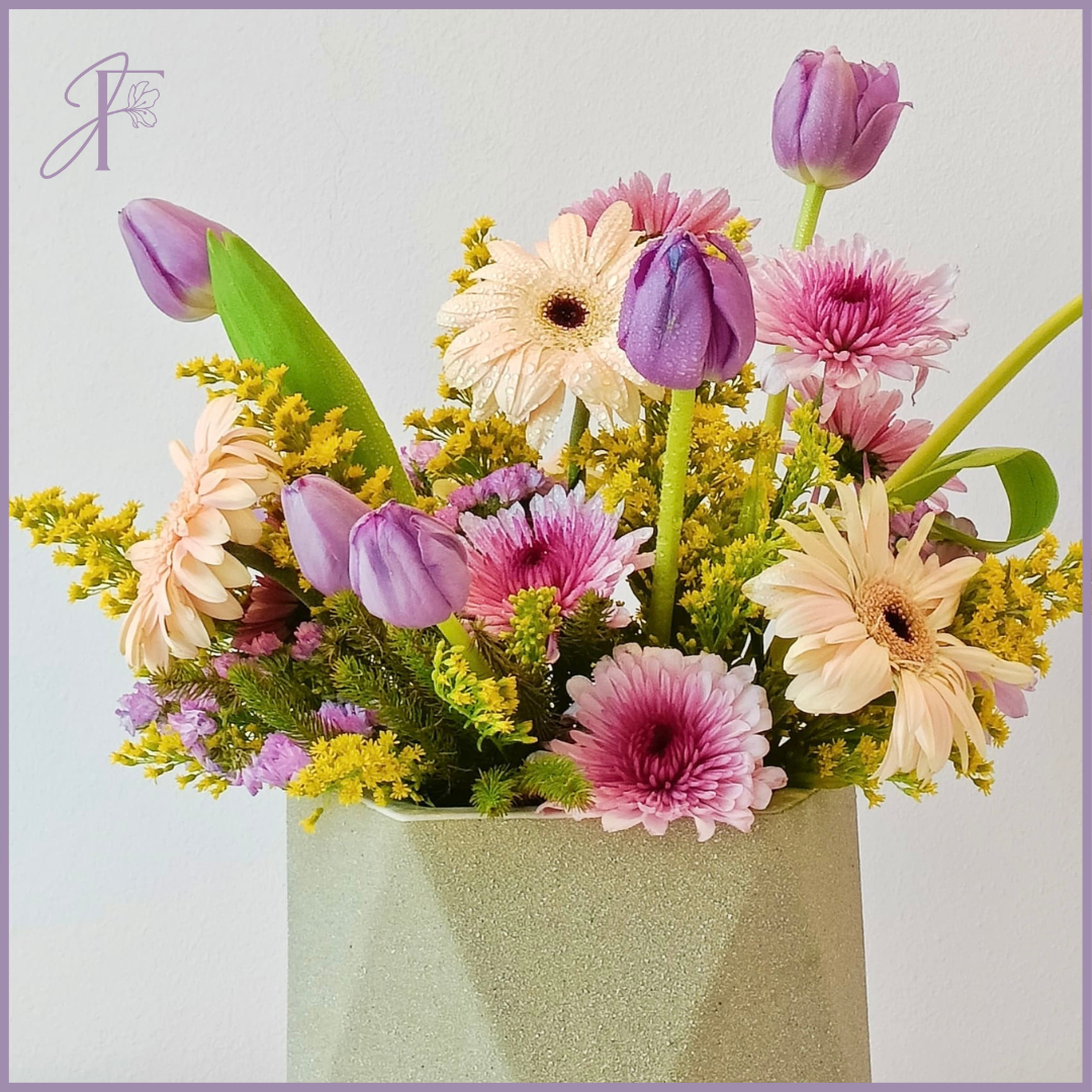 Flowers, delivered in Bahrain