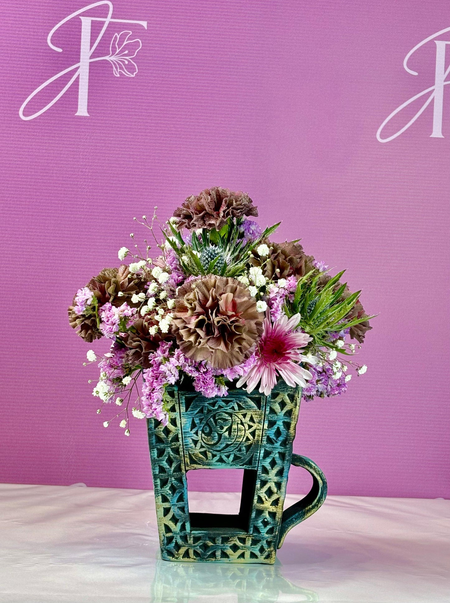 Flowers, delivered in Bahrain