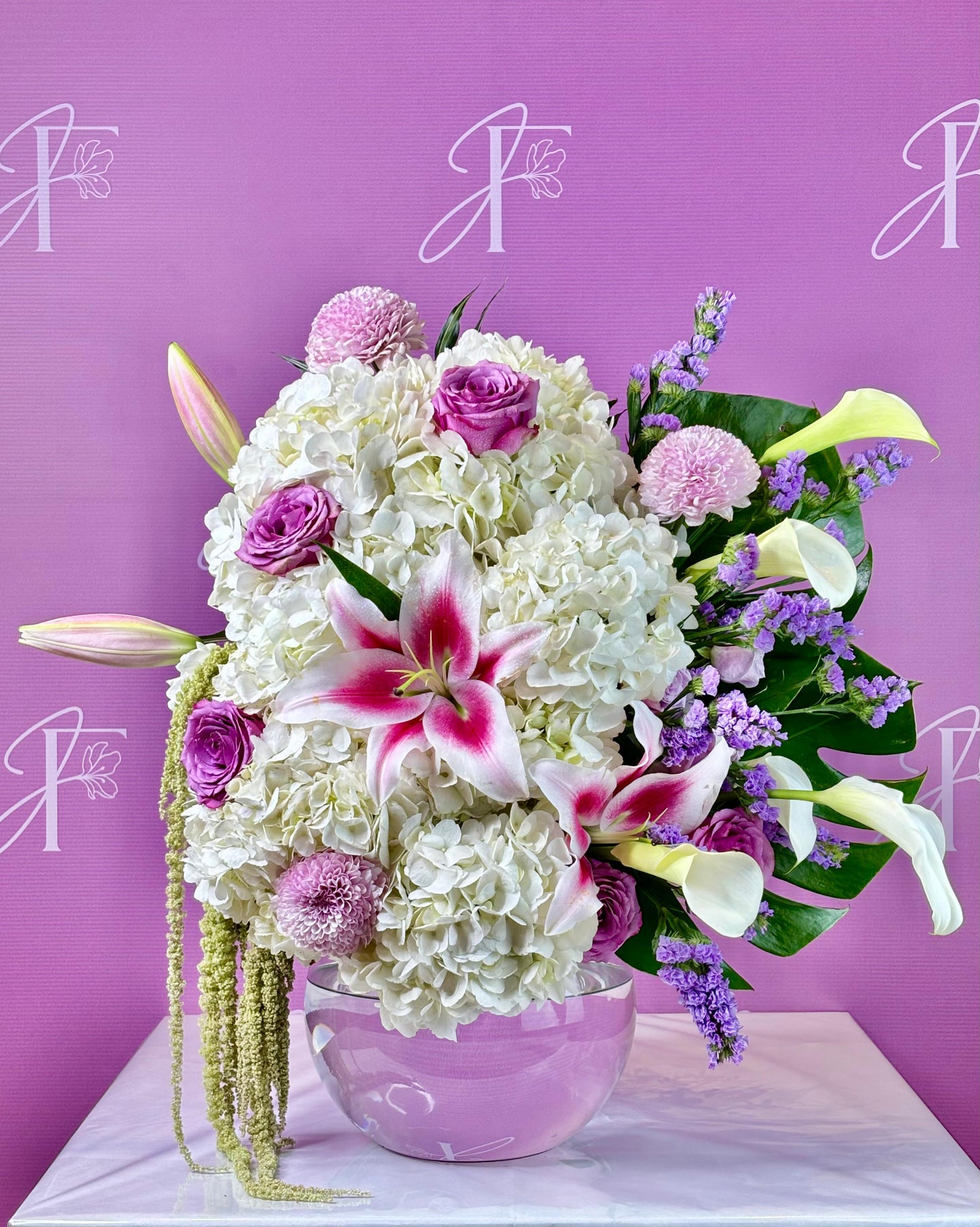 Jude’s Serenity – flowers, delivered in Bahrain