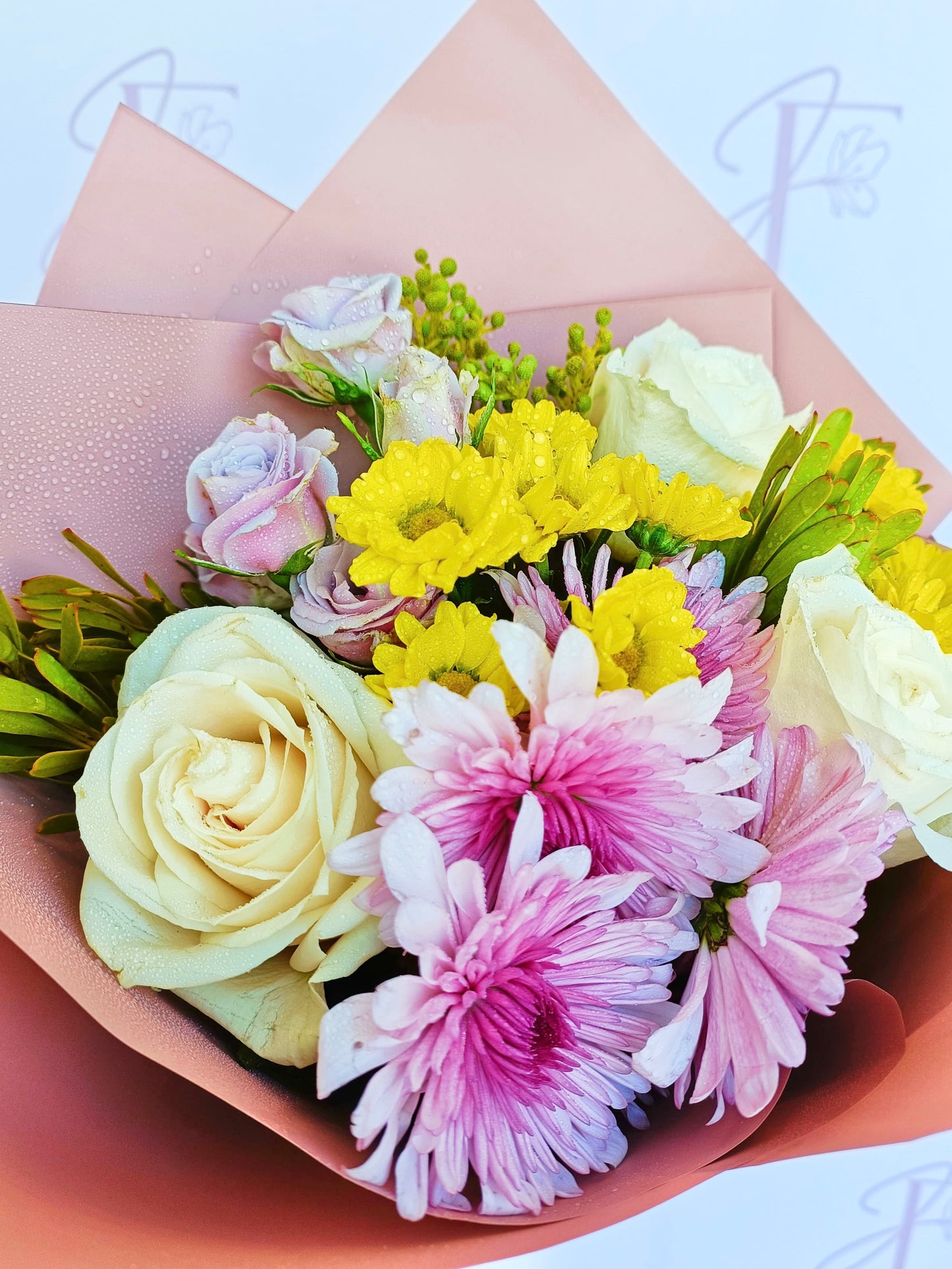 Lavender Dream – flowers, delivered in Bahrain