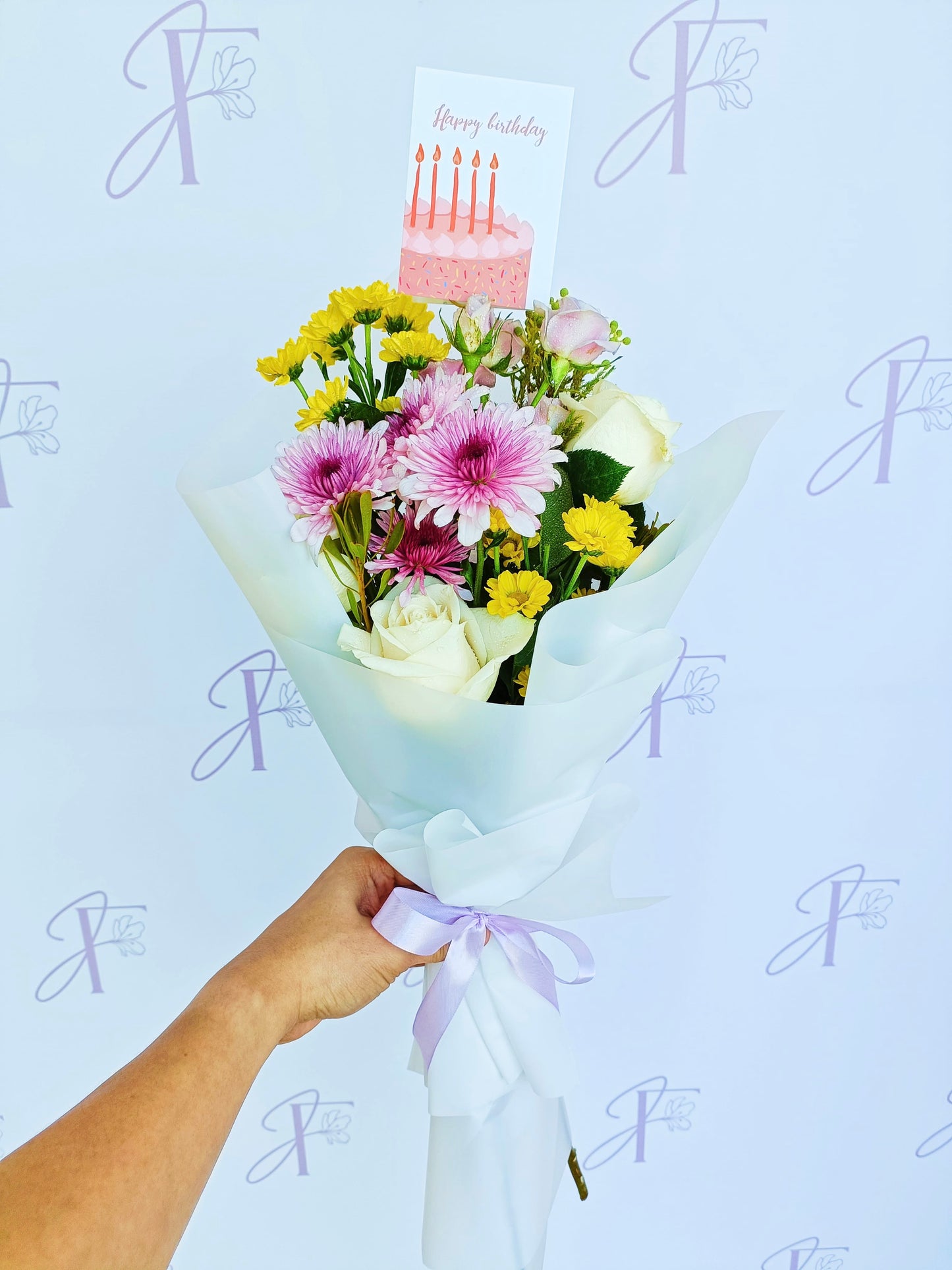Flowers, delivered in Bahrain