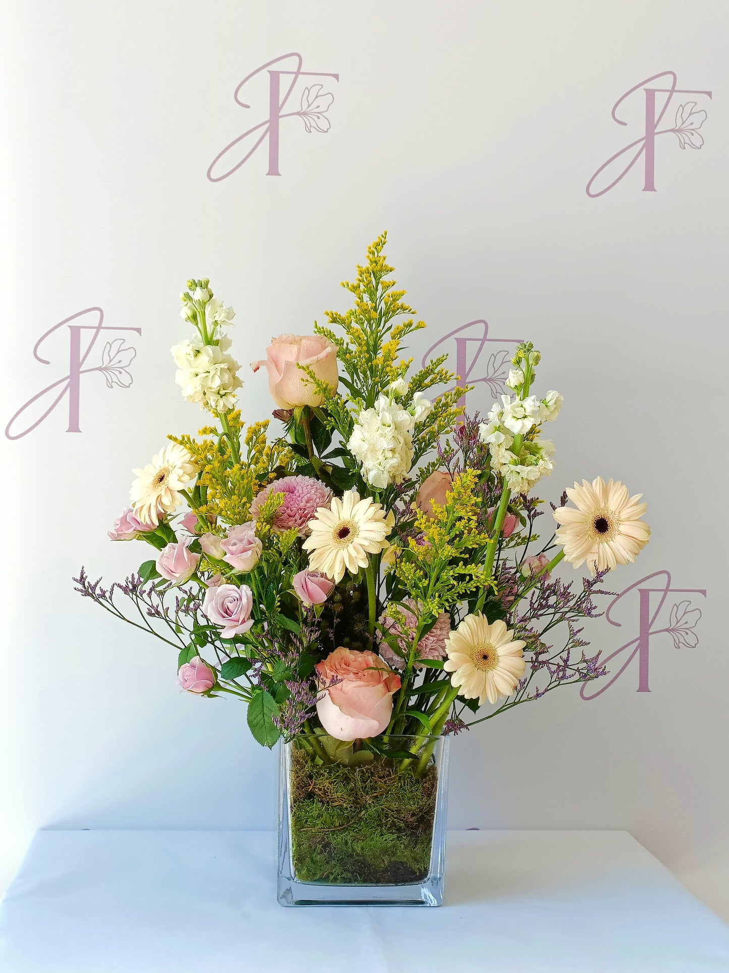 Flowers, delivered in Bahrain