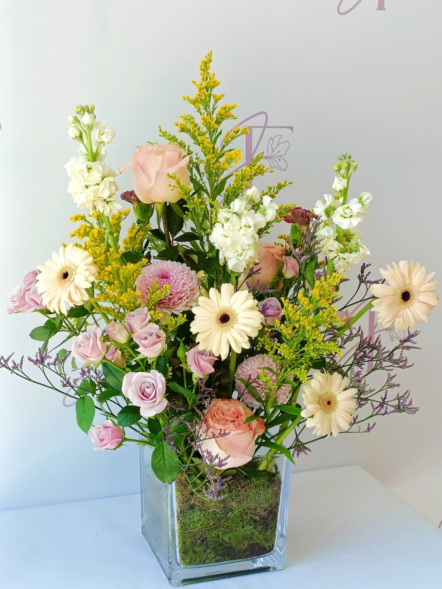 Flowers, delivered in Bahrain