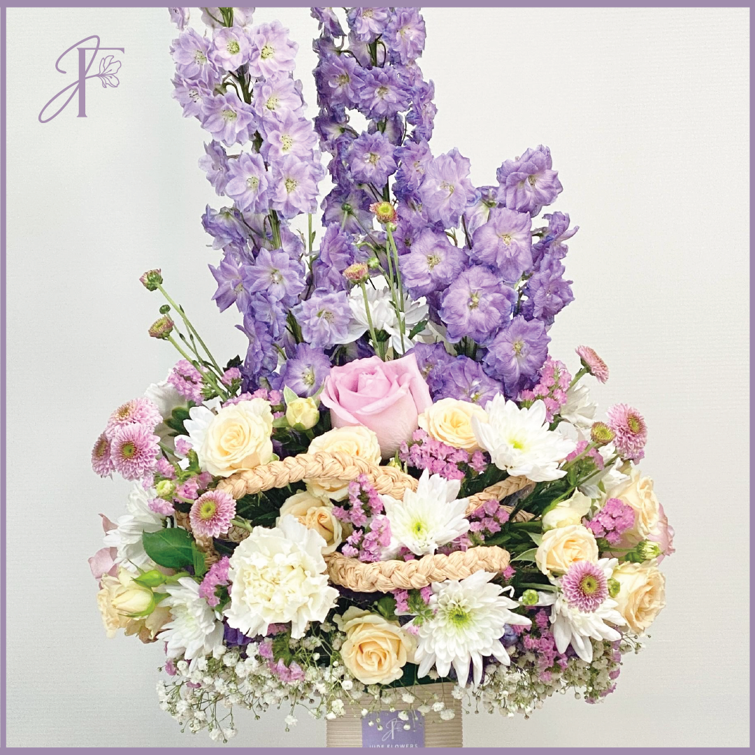 Nature’s Handbag – flowers, delivered in Bahrain