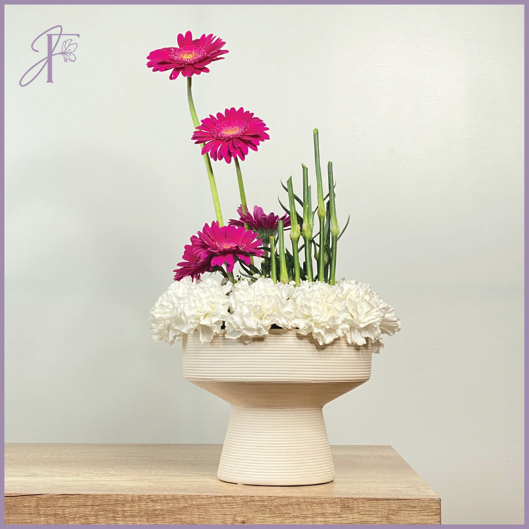 Desert Bloom in Bahraini Pottery – flowers, delivered in Bahrain