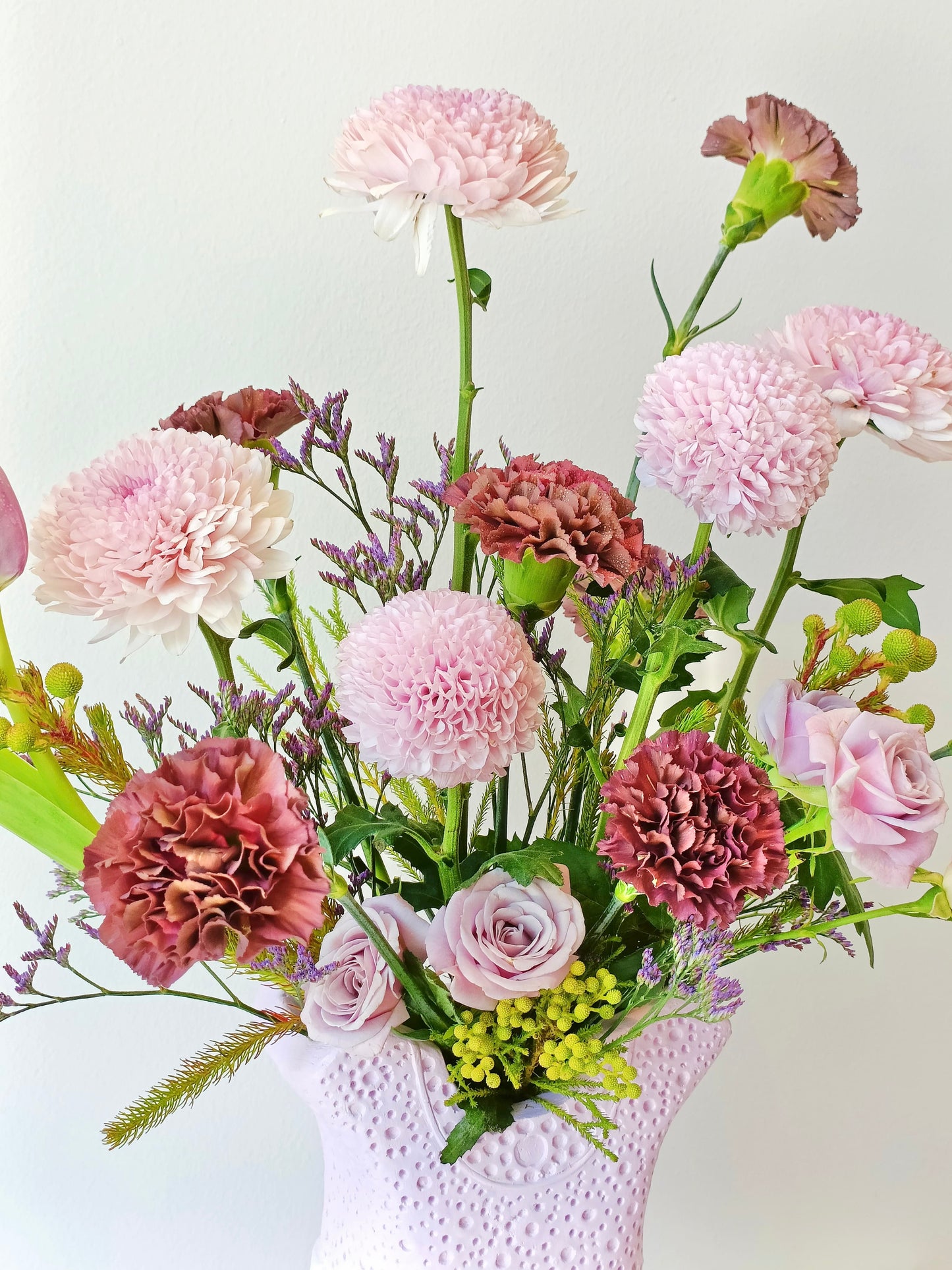 Flowers, delivered in Bahrain