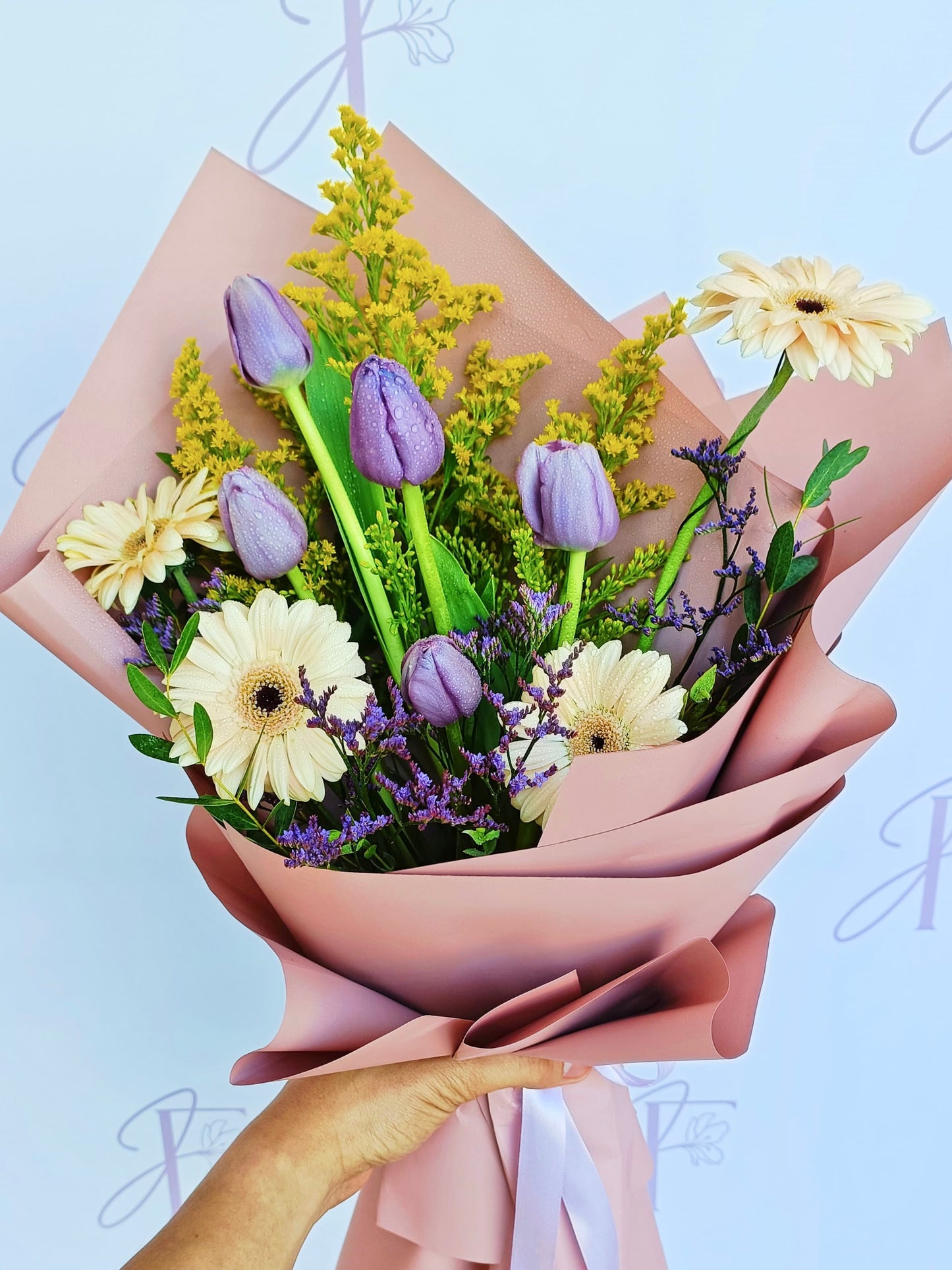 Radiant Joy – flowers, delivered in Bahrain