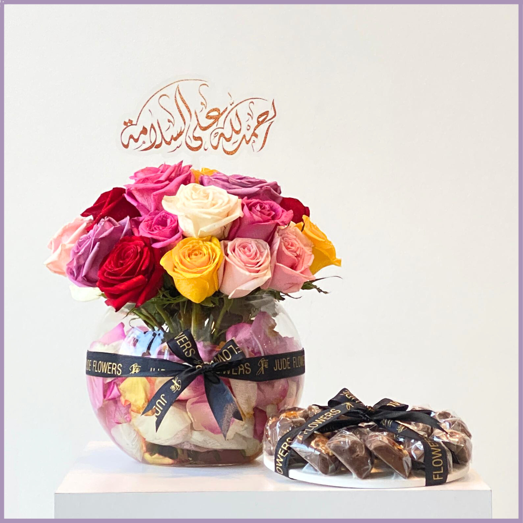 Grateful Bloom & Sweet Indulgence - Roses & Assorted Dolcetta Chocolates – chocolate, delivered in Bahrain