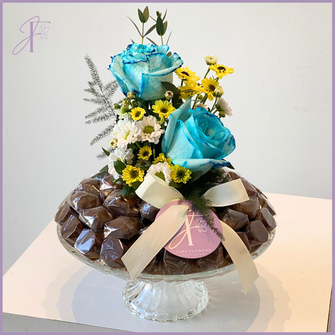 Jude's Blue Rose & Dolcetta Stand