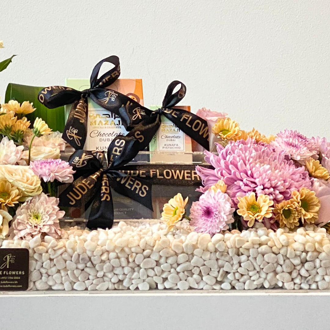 Jude's Mazaji Delight Tray - Flowers, Mazaji Kunafa & Elegant Decor