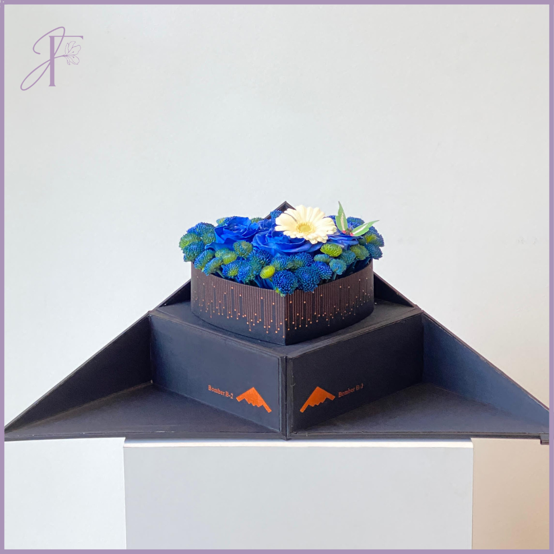 The Royal Blue Heart Gift Box for Fathers (20cm x 24cm) - Flowers & Chocolates for Father's Day