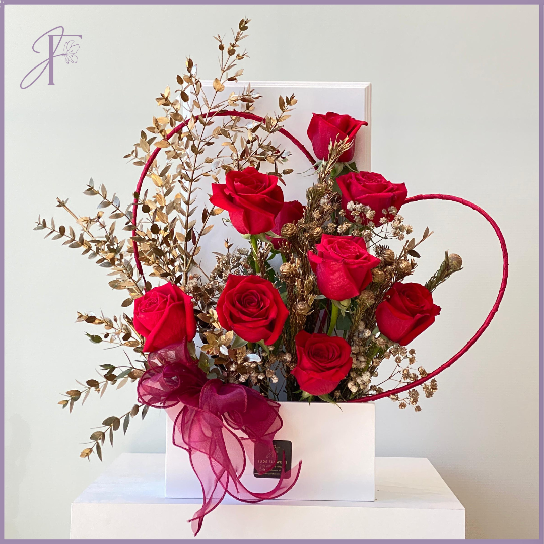 Heartfelt Bloom – تنسيق الورود الحمراء – flowers, delivered in Bahrain