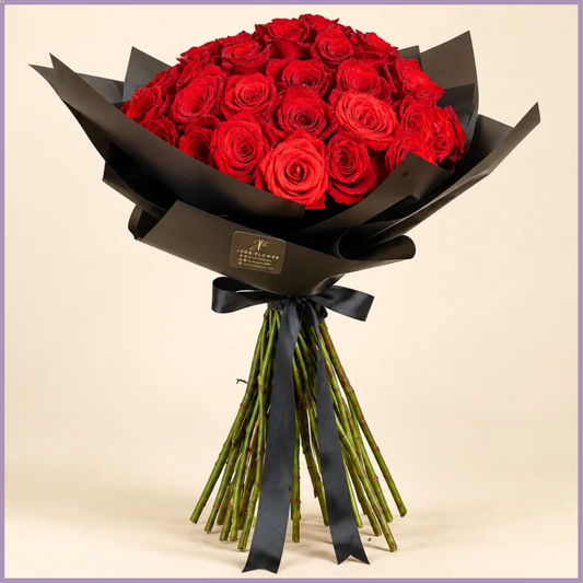 A Month of Majestic Roses: 50 Blooms Weekly [Floral Subscription]