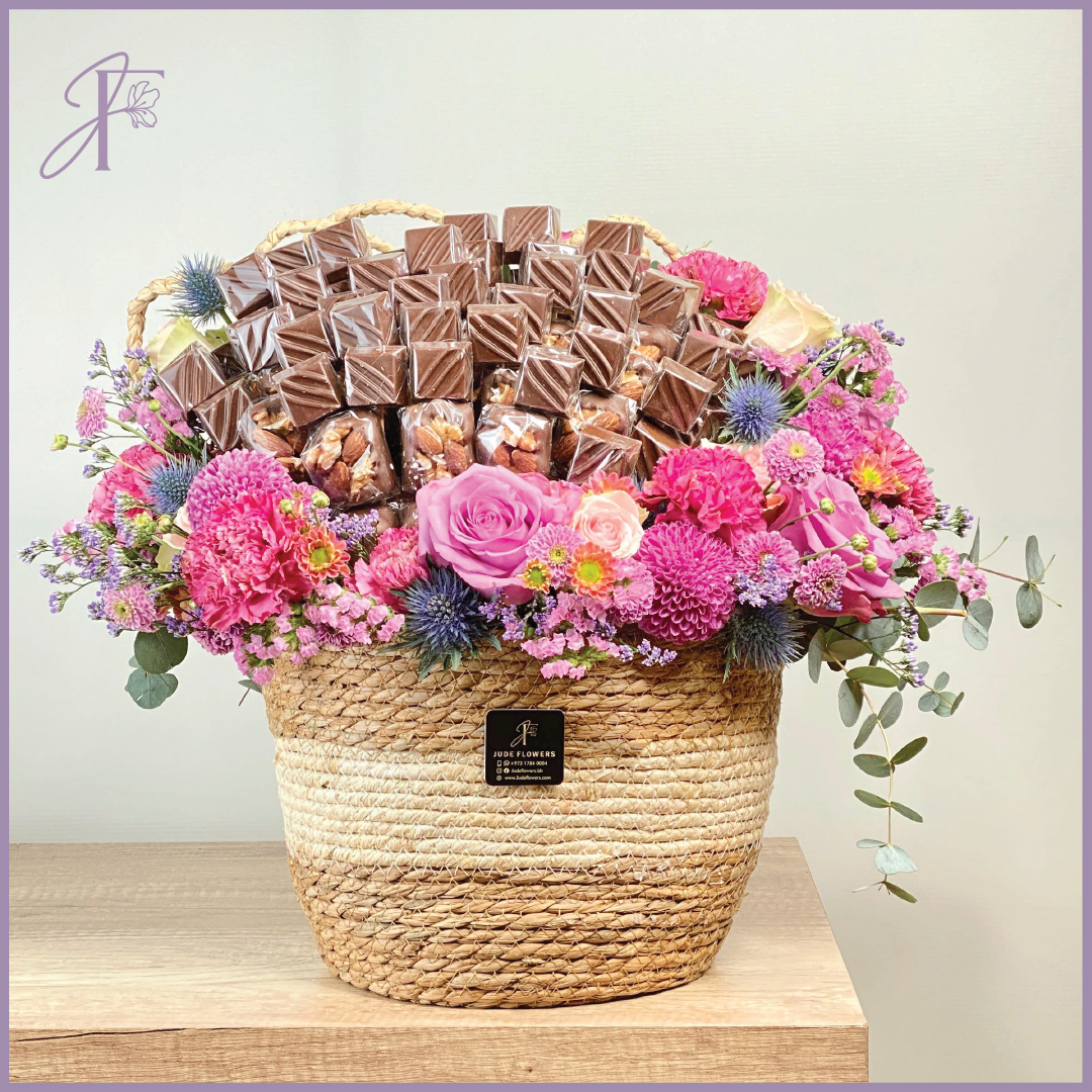 Dolcetta’s Floral Grandeur Basket - سلة الفخامة مع دولسيتا