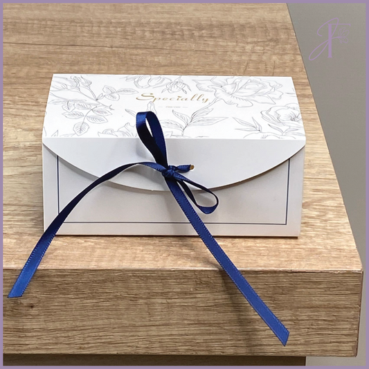 Elegant Chocolate Gift Box - صندوق شوكولاتة أنيق