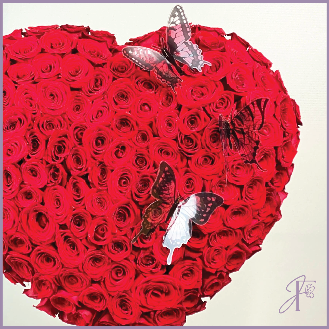 Heart’s Embrace – 200 Roses, Customizable Luxury Floral Arrangement