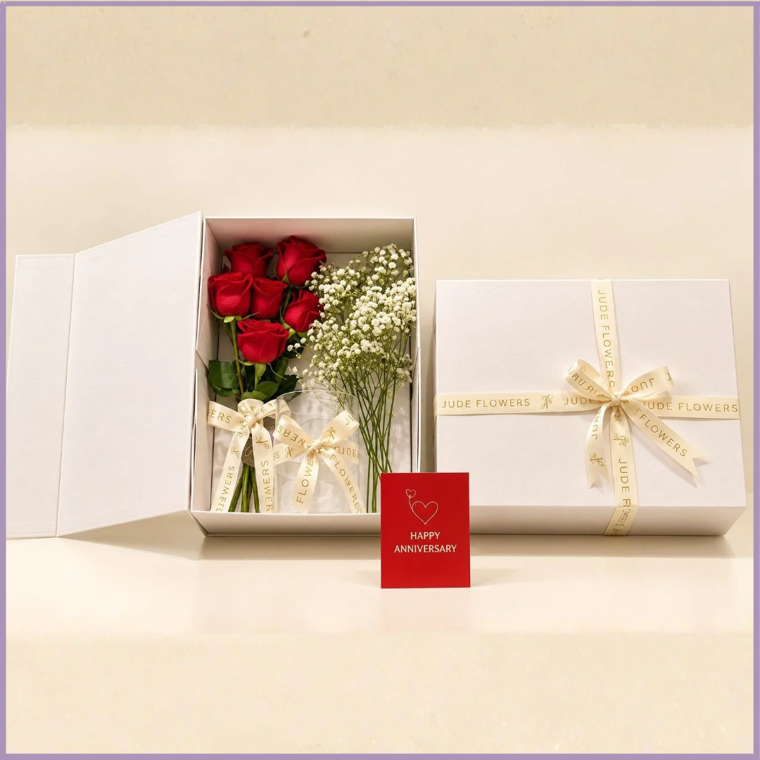 Crimson Anniversary – Luxury Red Rose Gift Box