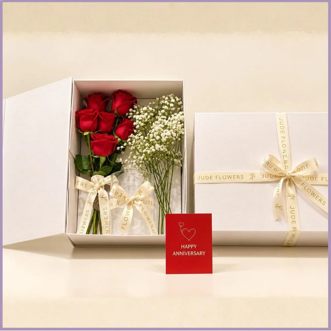 Crimson Anniversary – Luxury Red Rose Gift Box