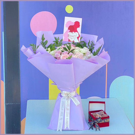 Purple Bloom Bouquet – Elegant Pink & White Roses