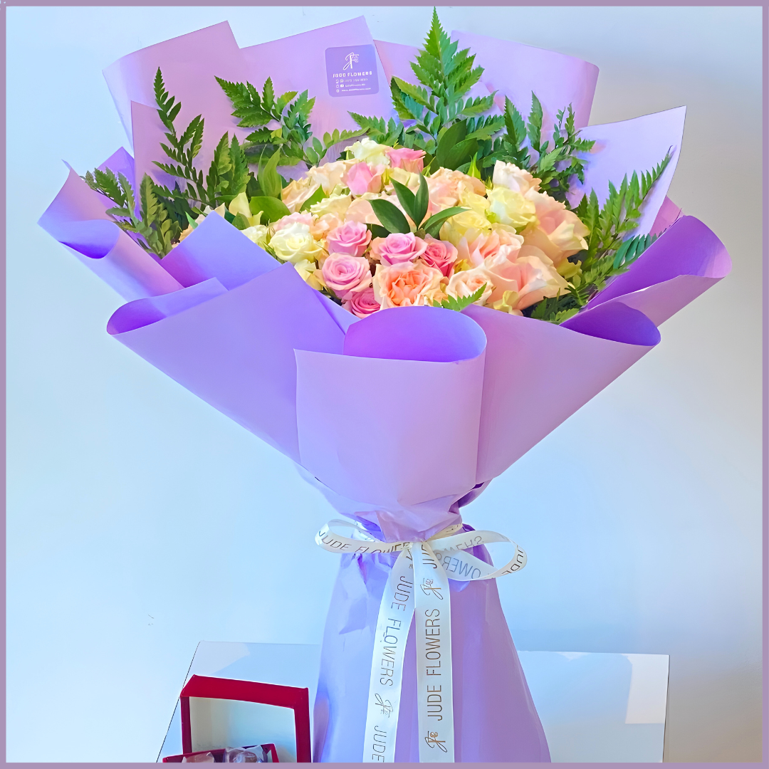 Purple Bloom Bouquet – Elegant Pink & White Roses