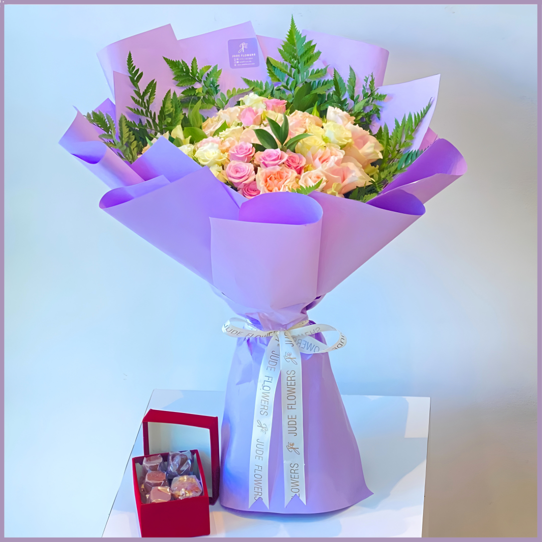 Purple Bloom Bouquet – Elegant Pink & White Roses