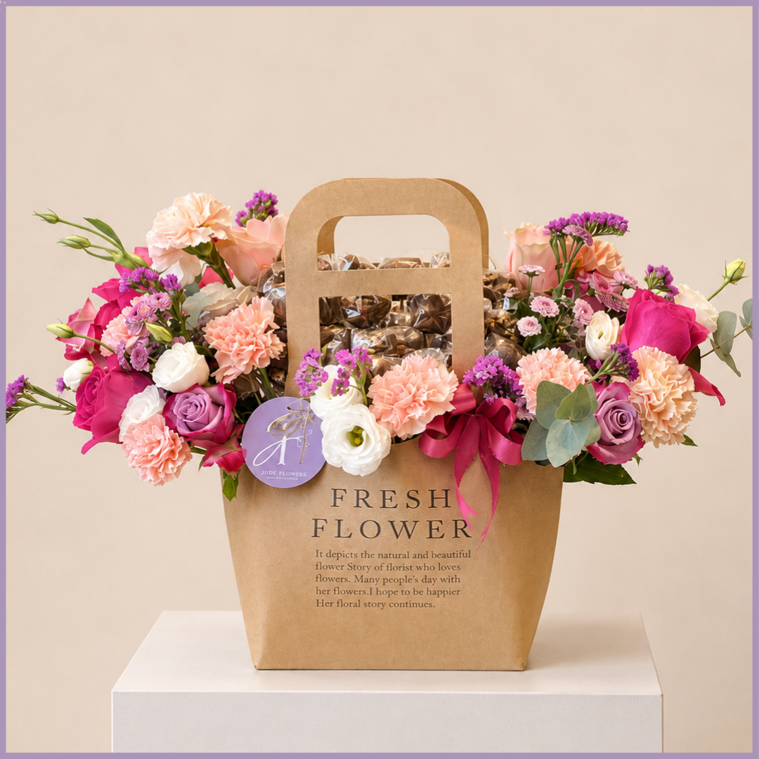 Sweet Petals – Fresh Flowers & Mixed Chocolate Gift