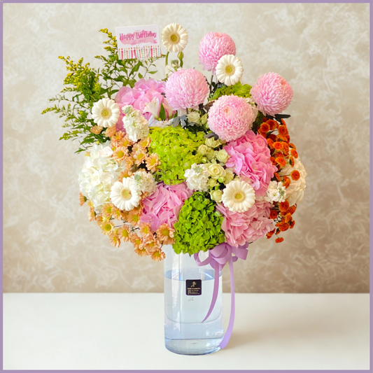 Boston Birthday Bloom – Hydrangea & Daisy Celebration Vase