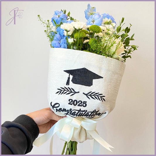 Class of 2025 Graduation Bouquet (60cm x 28cm)
