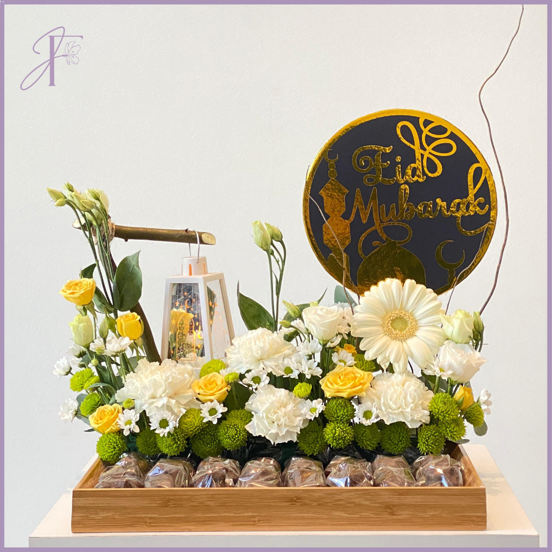 Eid Radiance Gift Tray - Festive Flowers, Chocolates, Lamp & Eid Sign