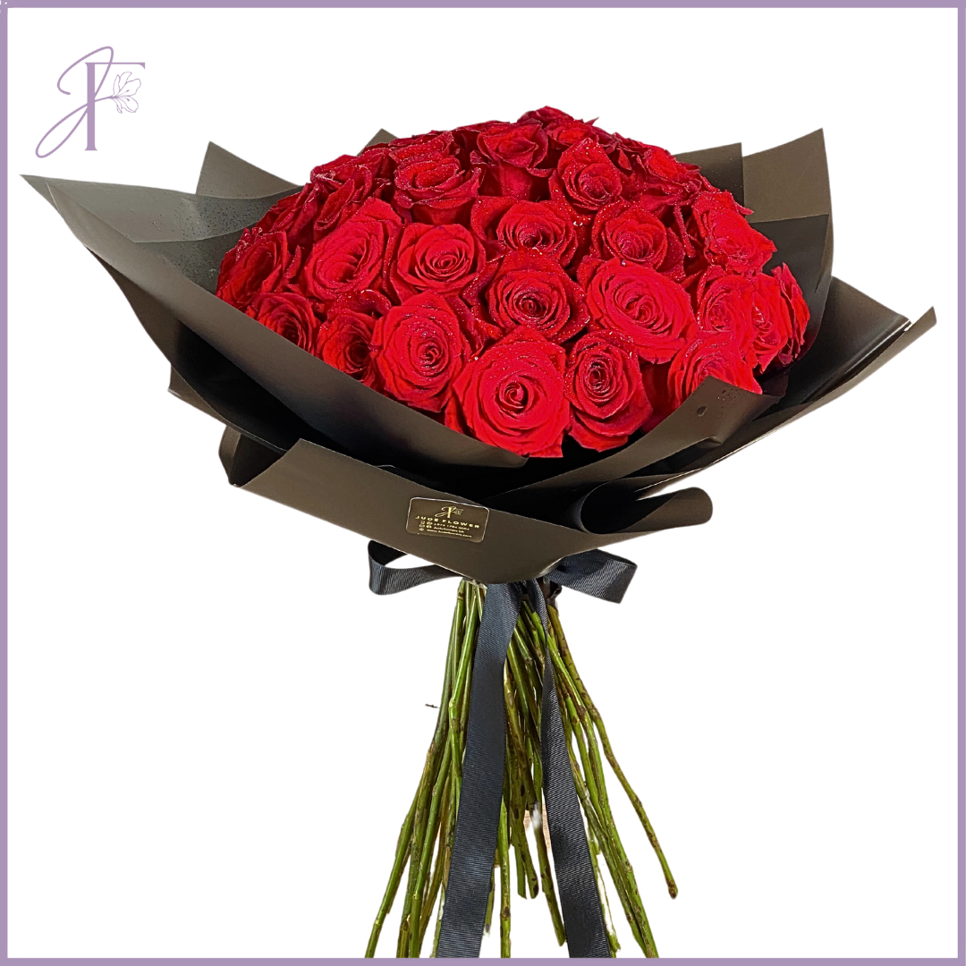 A Month of Majestic Roses: 50 Blooms Weekly [Floral Subscription] – flowers, delivered in Bahrain