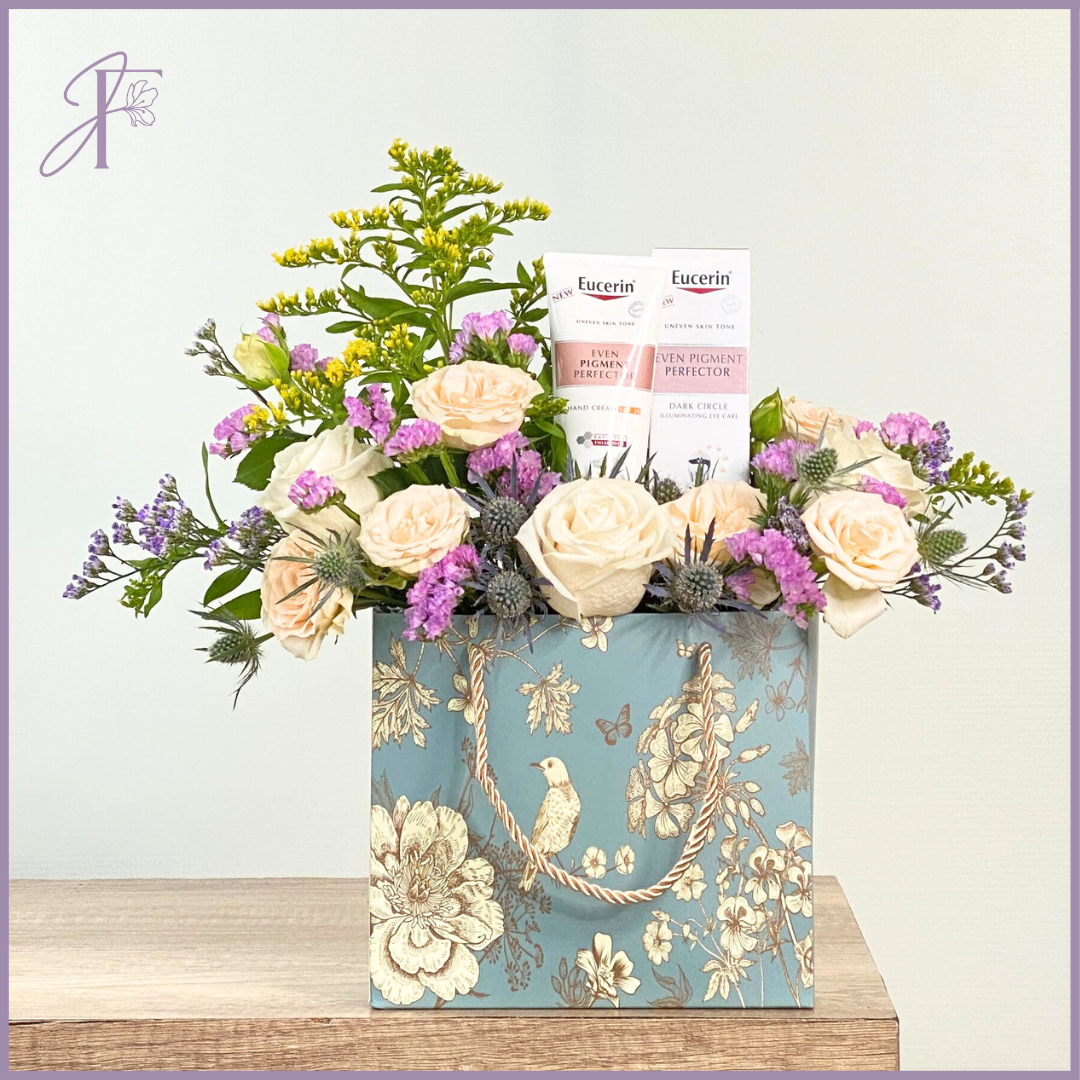 You Plus Eucerin Floral Mother's Day Gift Bag | حقيبة زهور يوبلس يوسيرين
